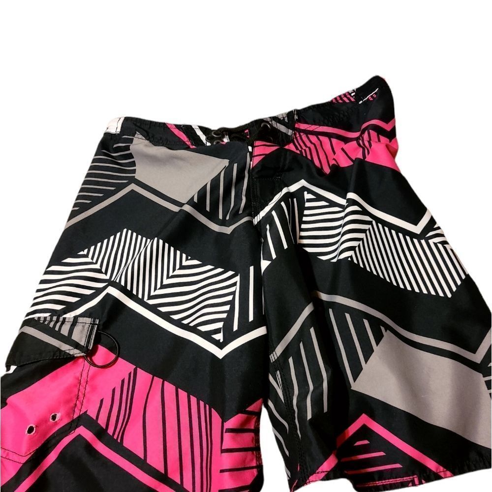 Mens No Limit Medium board Shorts